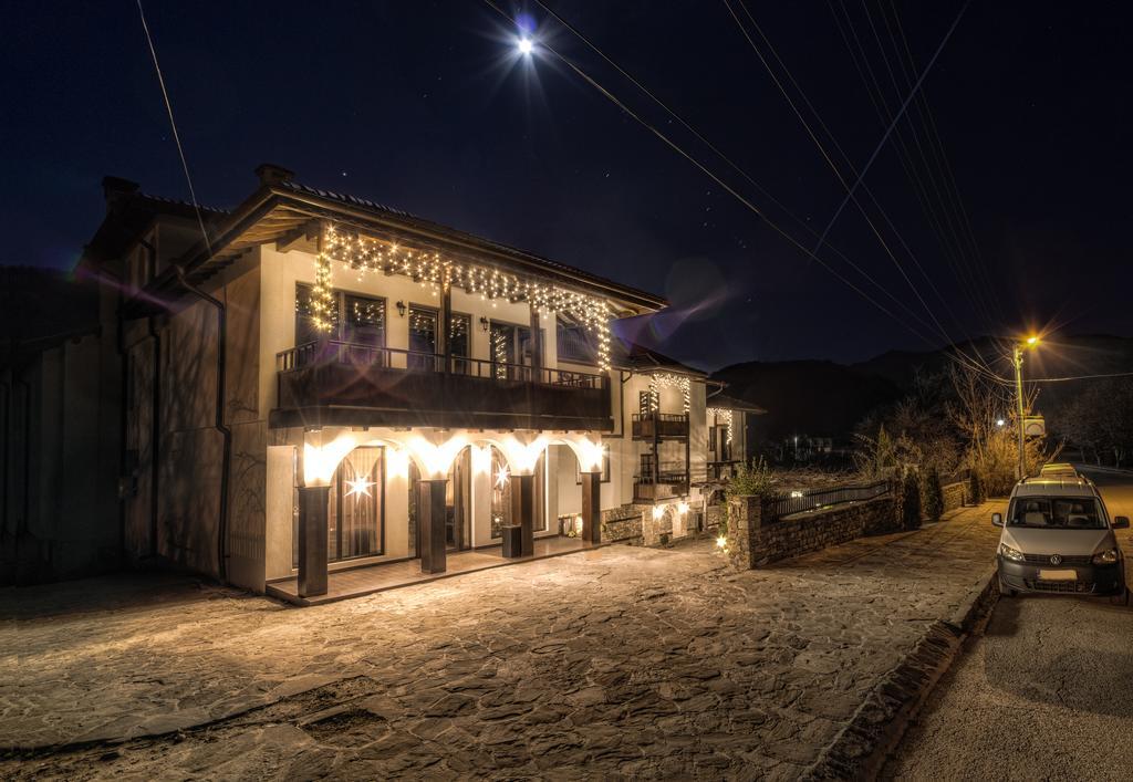 Family Hotel Strannopriemnitza Oresak Kültér fotó