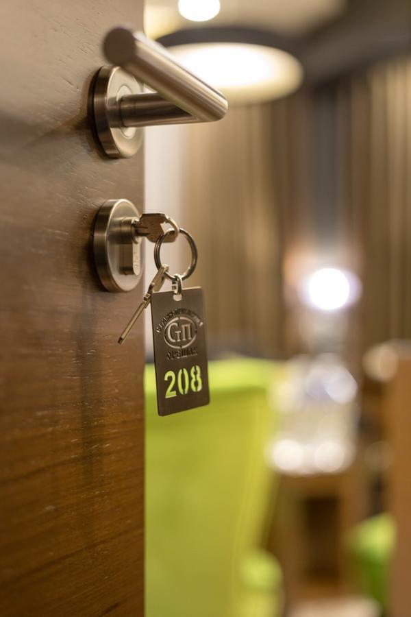 Family Hotel Strannopriemnitza Oresak Kültér fotó